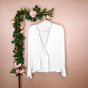 3/$30 Zara Lounge Style White Buttoned Blouse